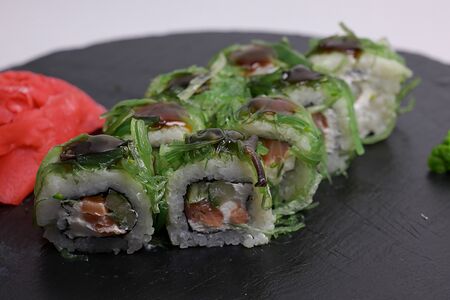 Ролл Кунадо