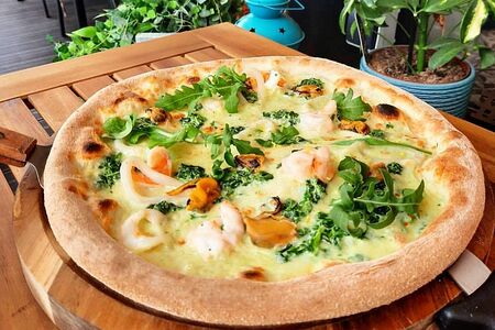 Пицца с морепродуктами