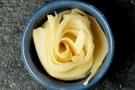 Имбирь белый маринованный