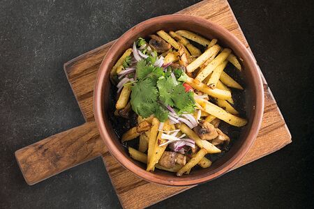 Жареный картофель с грибами