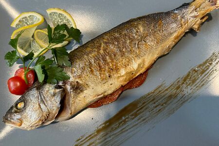 Сибас запеченный