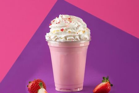 Клубничный милкшейк