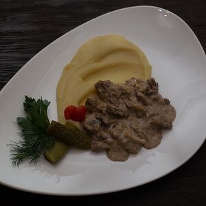 Бефстроганов