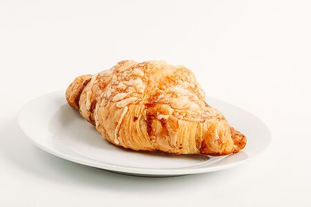 Круассан с сыром пармезан и прованскими травами