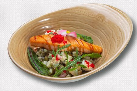 Не оливье с дальневосточным кижучем