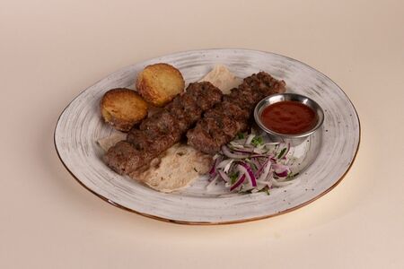 Адана-кебаб