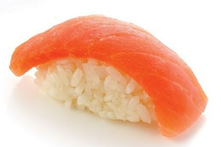 Суши копченый лосось