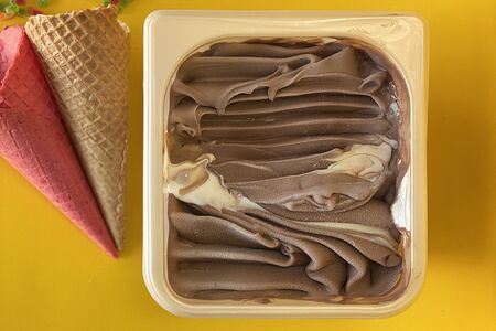 Мороженое Баварский шоколад в мини-ванне