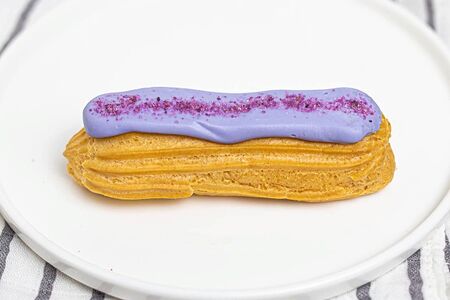 Эклер Лавандовый