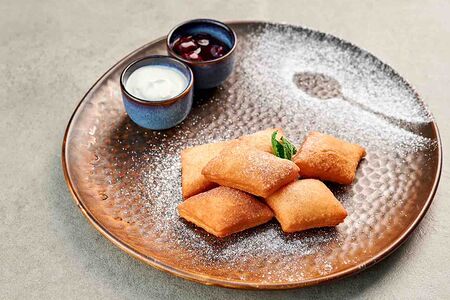 Пончики со сметаной