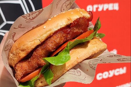 Бургер с куриной отбивной