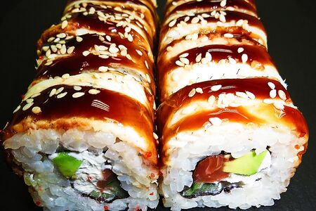 Ролл Канада с лососем