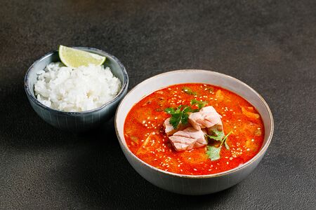 Том ям с лососем