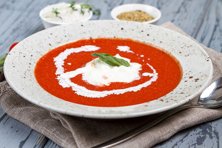 Гаспачо со страчателло