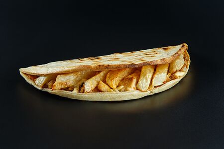 Пицца с курицей и фри