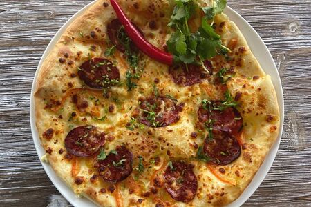 Хачапури-пицца с пепперони
