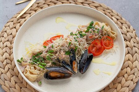 С морепродуктами