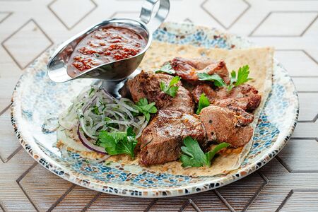 Шашлык из cвинoй шеи