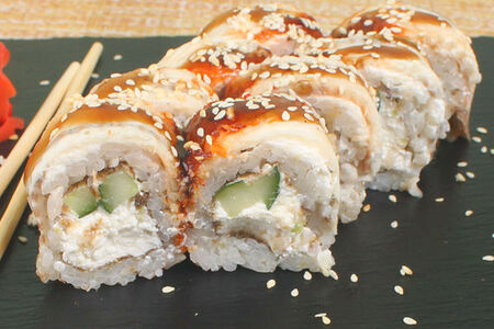 Ролл филадельфия с угрем