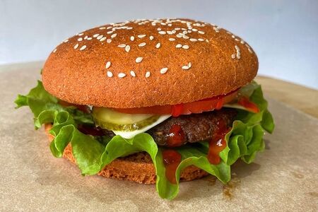 Hot бургер с котлетой на выбор L