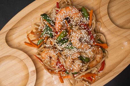 Удон с креветкой