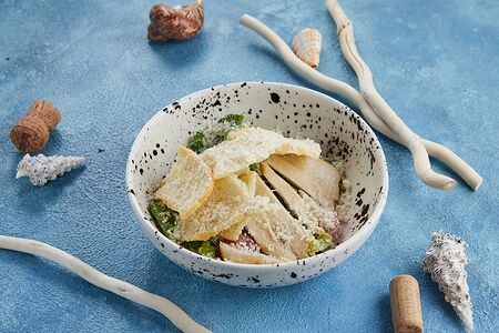 Цезарь с курицей