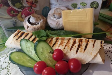 Сырная шаурма в тортильи