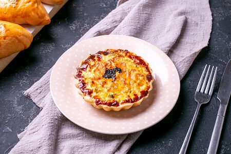 Киш с брокколи и цветной капустой