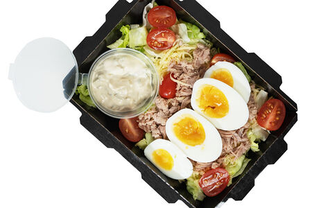 Салат с тунцом