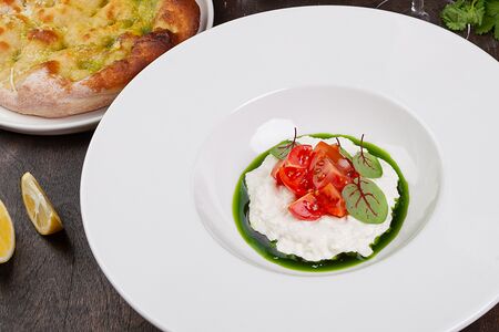 Страчателла с томатами