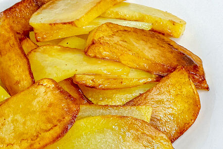 Картофель, жаренный на сливочном масле
