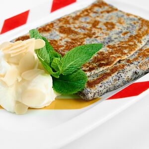 Маковый с творожным кремом