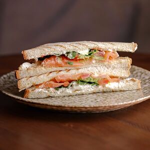 Сэндвич с лососем