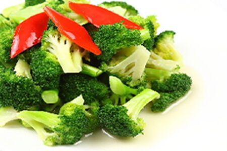 82 Брокколи, жареные в чесночном соусе