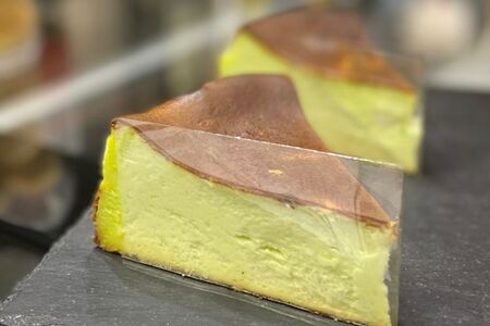 Баскский чизкейк с фисташкой