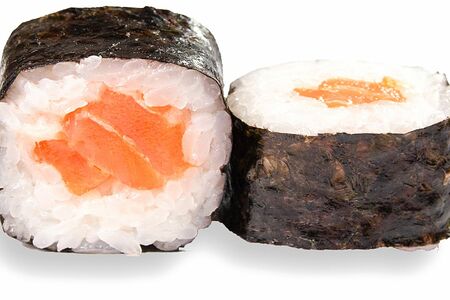 Маки с копченым лососем