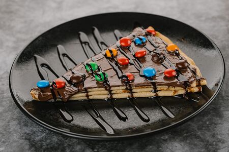 Королевский Блин с Nutella и M&Ms