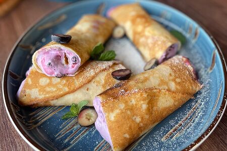 Блинчики с черникой