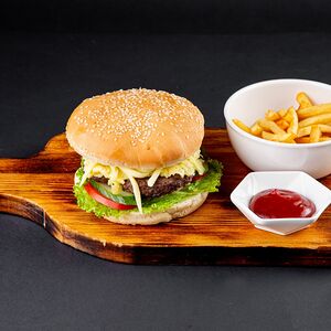 Бургер Говяжий с фри