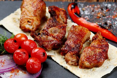 Сочный шашлык из cвинoй шеи