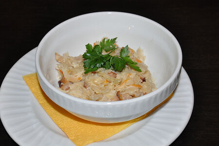 Тушёная капуста по-баварски