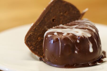 Картошка с шоколадной глазурью