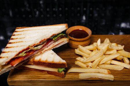 Клаб сэндвич с ветчиной