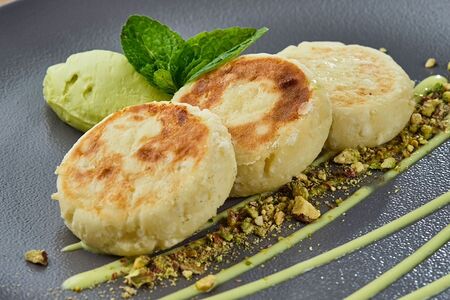 Сырники Фисташковые