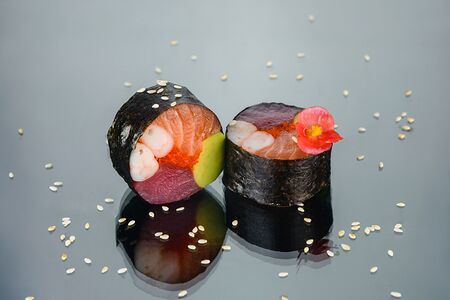 Ролл без риса с креветкой