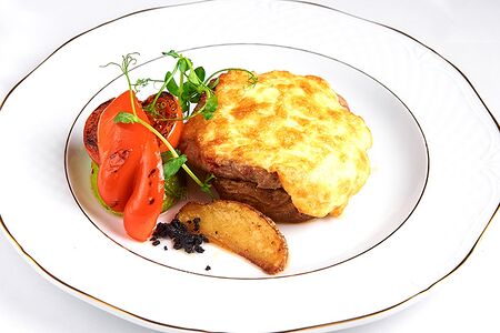 Нежная свиная вырезка с овощами гриль