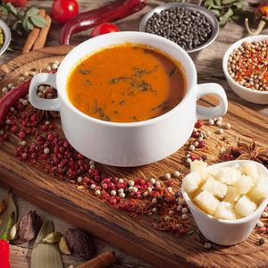 Томатный суп с базиликом