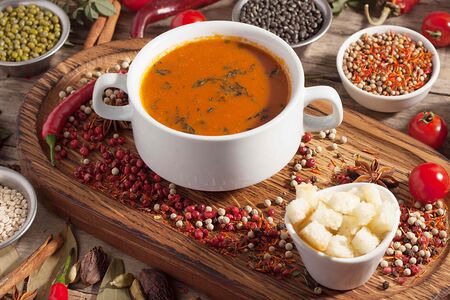 Томатный суп с базиликом