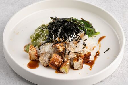 Поке с угрем и устрично-тайским соусом