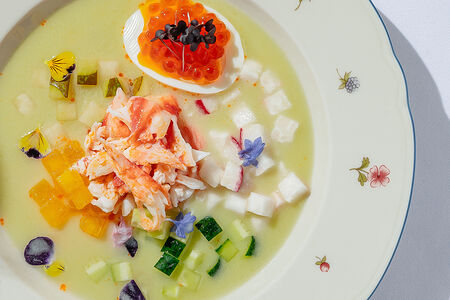 Окрошка на айране с крабом